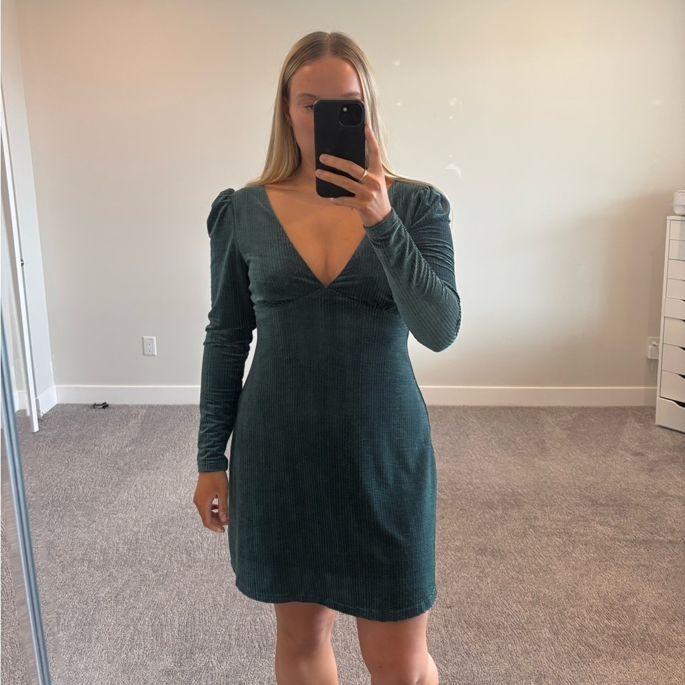 MINKPINK Long Sleeve V-neck Mini Dress